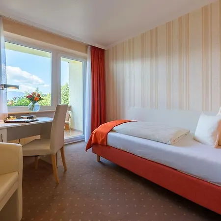 Parkhotel Tannenhof 4*