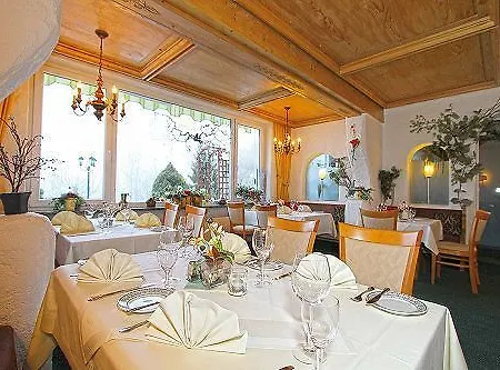 酒店 Parkhotel Tannenhof