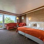 Parkhotel Tannenhof Hotel 4*