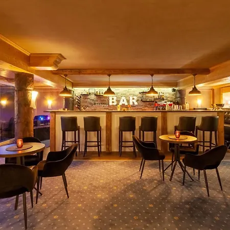 Parkhotel Tannenhof 酒店 4*