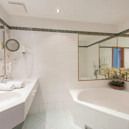 酒店 Parkhotel Tannenhof 厄伊-米特贝格