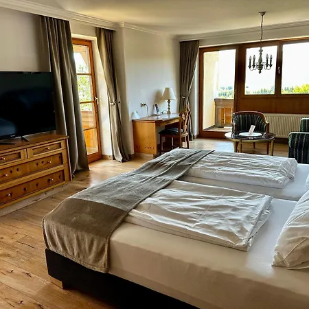 Parkhotel Tannenhof Hotel