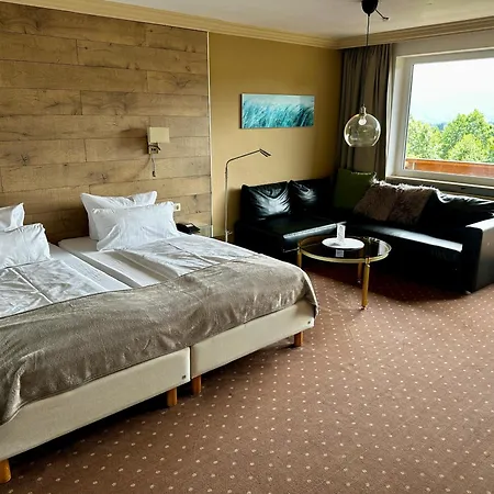 Parkhotel Tannenhof 4*