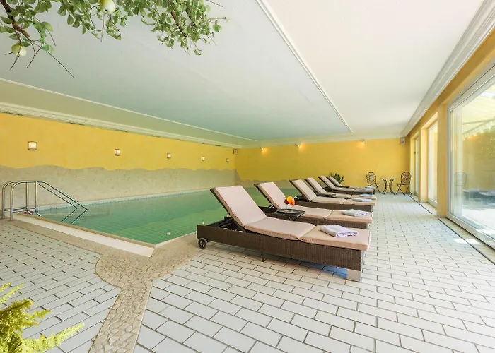 Parkhotel Tannenhof Otel 4*
