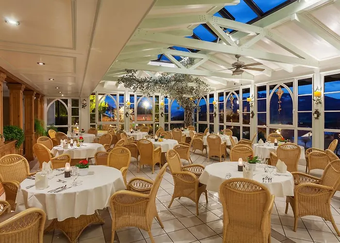 Parkhotel Tannenhof Otel 4*